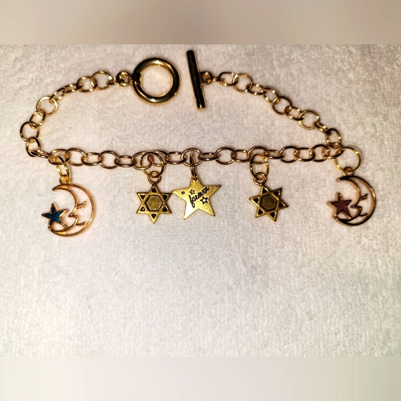 Moon and Star Bracelet - Picture 2 of 3